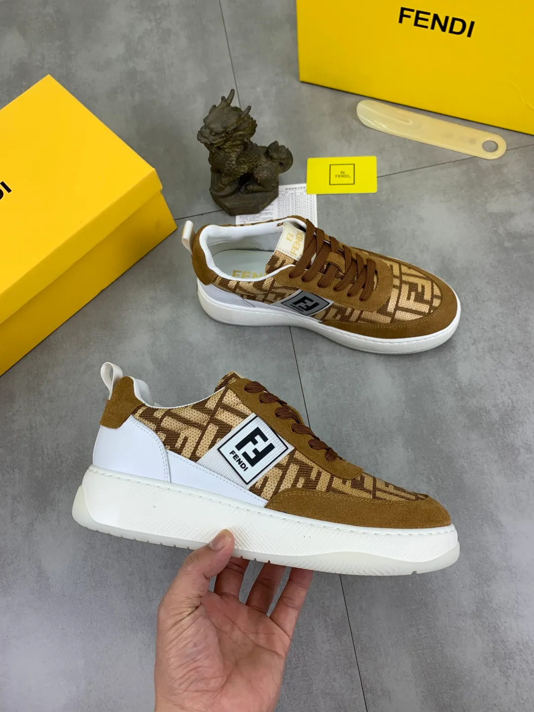 ​Men's shoes 💰P420💰[New style] Little Monster 🆘 New FENDI (Fendi) New style 🕶️🕶️Simple routing effect, showing an elegant and cool driving shoe 🎬Using imported calfskin + first-layer pigskin lining🐂Excellent material🎬Detailed workmanship 🤗Comfortable foot feel➰➰. ​Pair it with any outfit to show your taste and temperament, low-key luxury ♻️Design ​simple and elegant ​noble and fashionable 🍃​Very loved and favored by trendy men 💓❤️size: 38-44 (45 customized) 3️⃣colors available